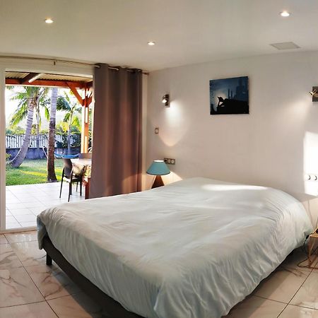 Maison Les Cocotiers De Plaiz'Anse Petite Île Eksteriør bilde