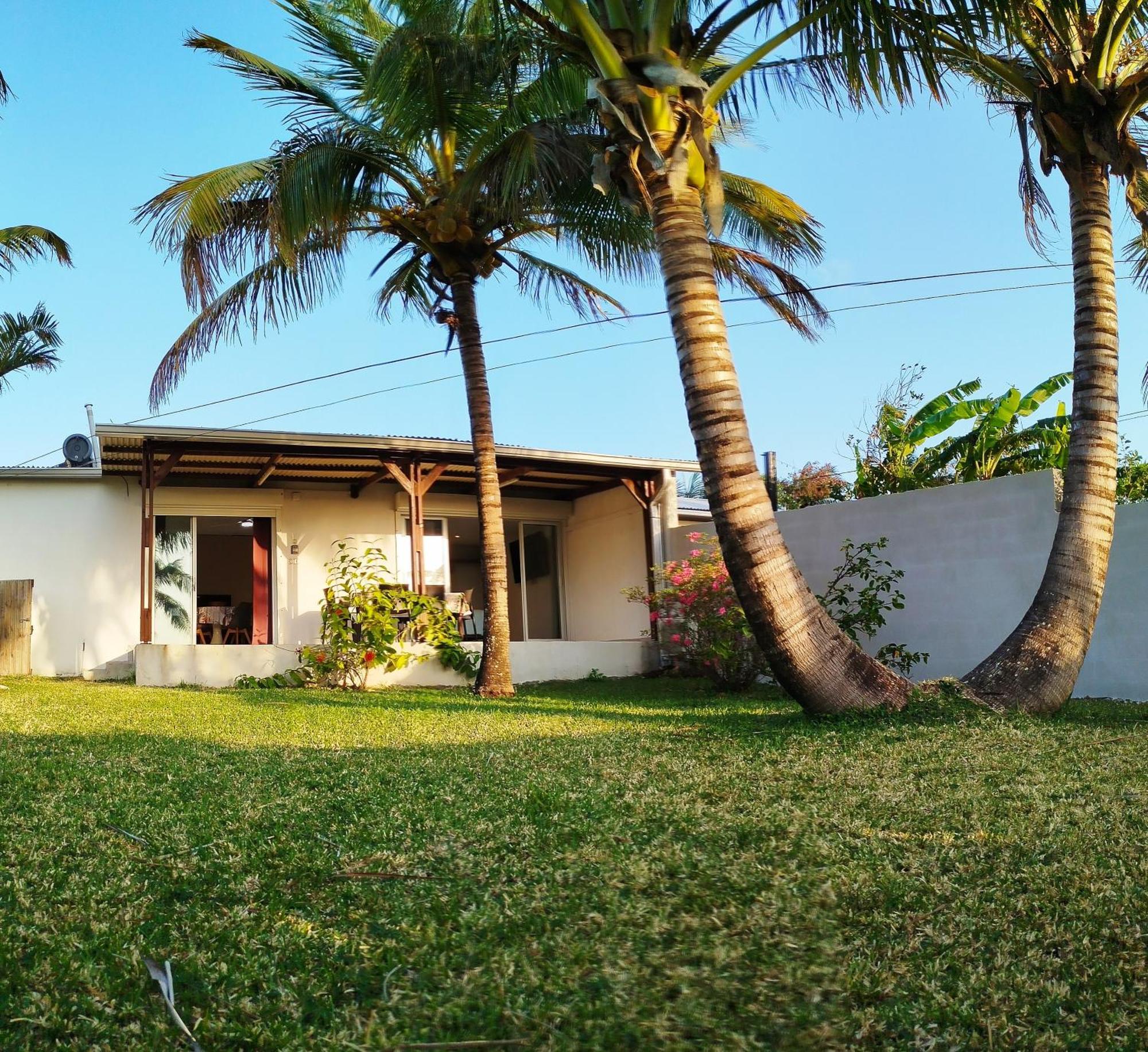 Maison Les Cocotiers De Plaiz'Anse Petite Île Eksteriør bilde